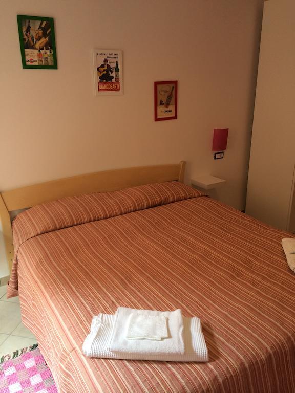 Dama Di Roma Hotel Bilik gambar