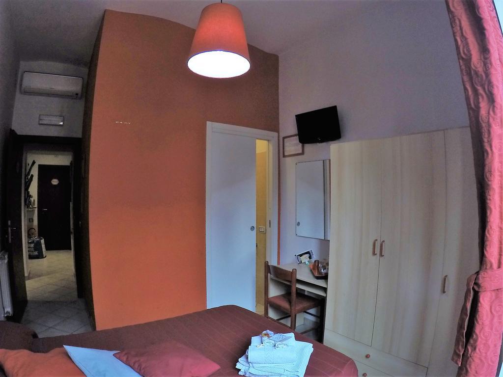 Dama Di Roma Hotel Luaran gambar