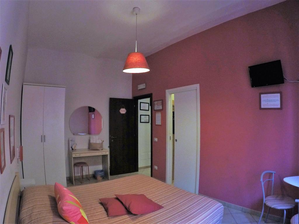 Dama Di Roma Hotel Luaran gambar